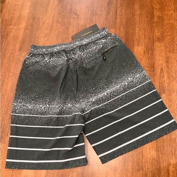 Men’s Black White Paint Splatter Stripe Running Shorts 5” Gym Training M NWT - Picture 10 of 12